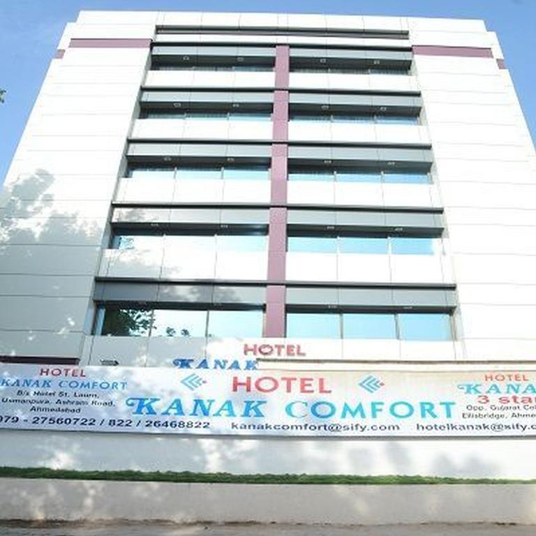 Hotel Kanak Comfort Ахмедабад Экстерьер фото